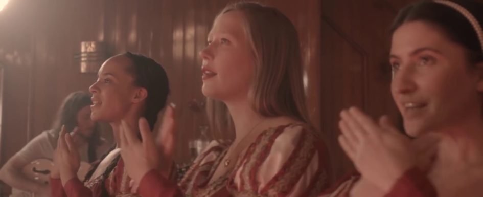 Julia Jacklin – “Don’t Know How To Keep Loving You”